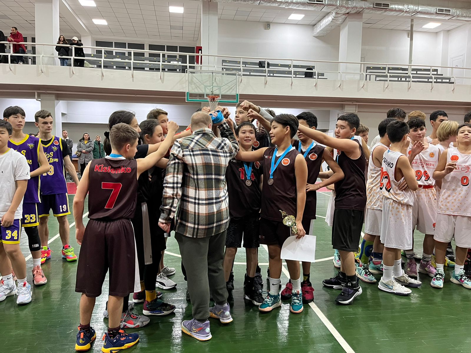 Күйеуі құрбысынан әйелін сиқытуын өтінді видео «2 періштелер мен жындар» мультфильмі порно